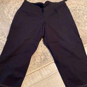 Women’s size 22W dark navy capris